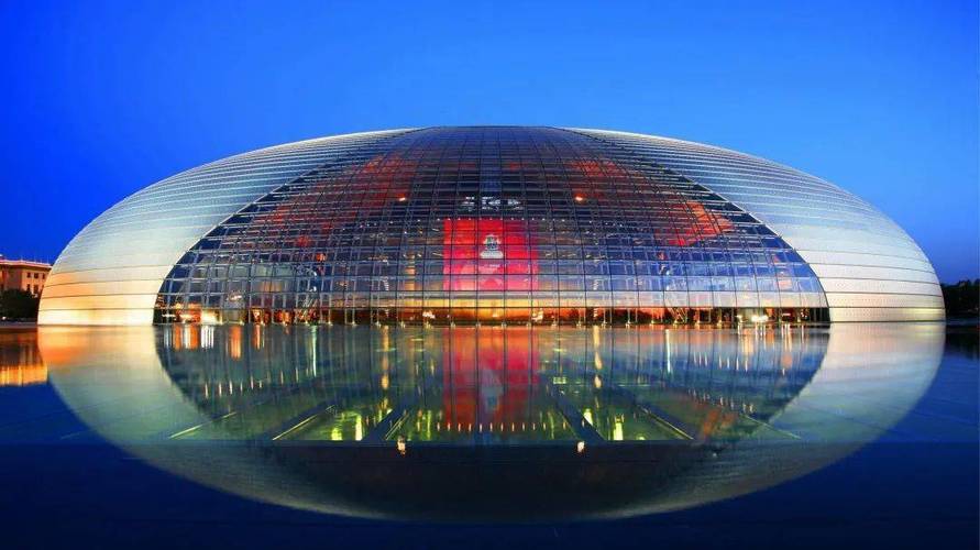 北京城建集团是北京市建筑业的龙头企业,具有房屋建筑工程,公路工程总